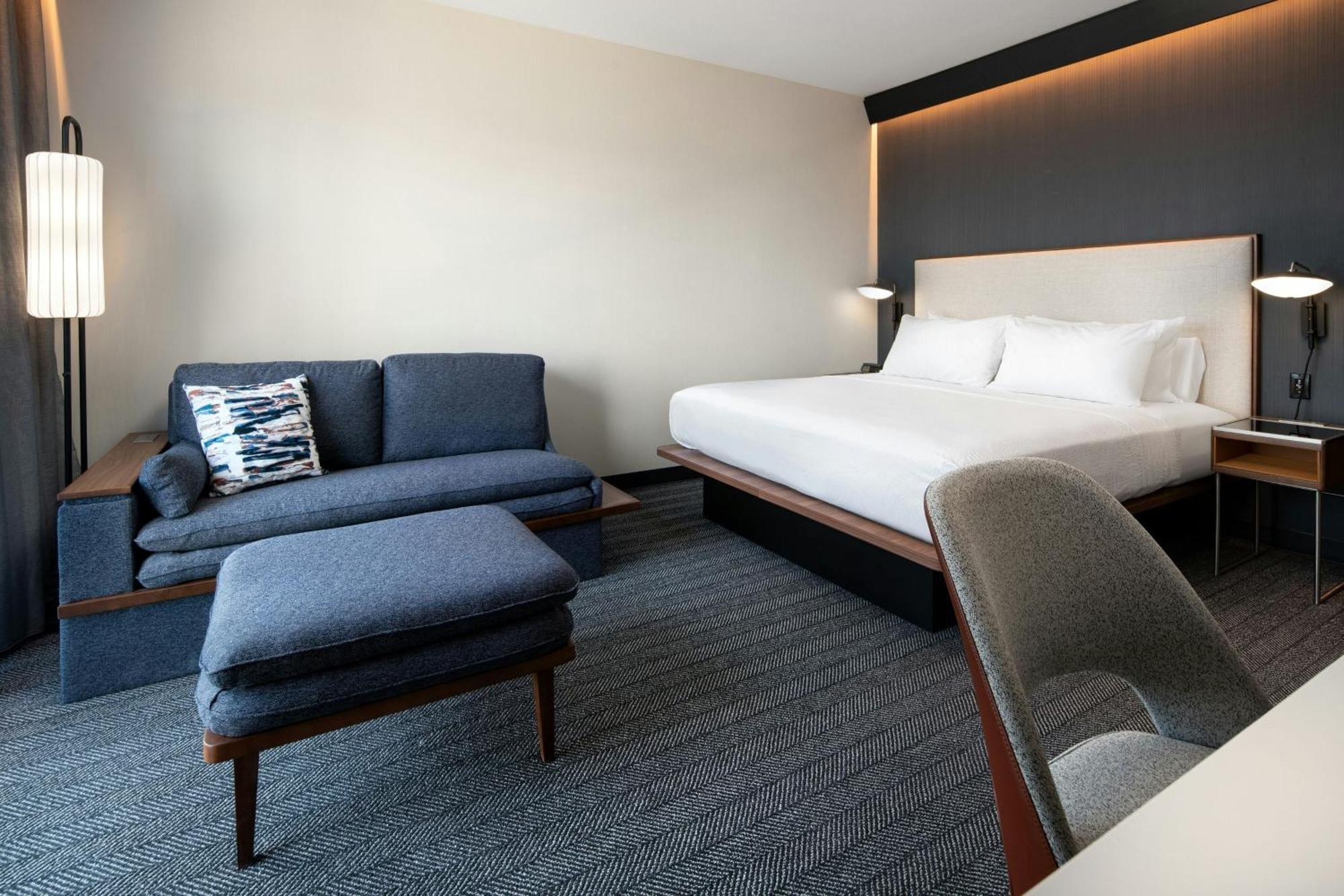 Courtyard By Marriott Fresno Clovis Hotel Buitenkant foto
