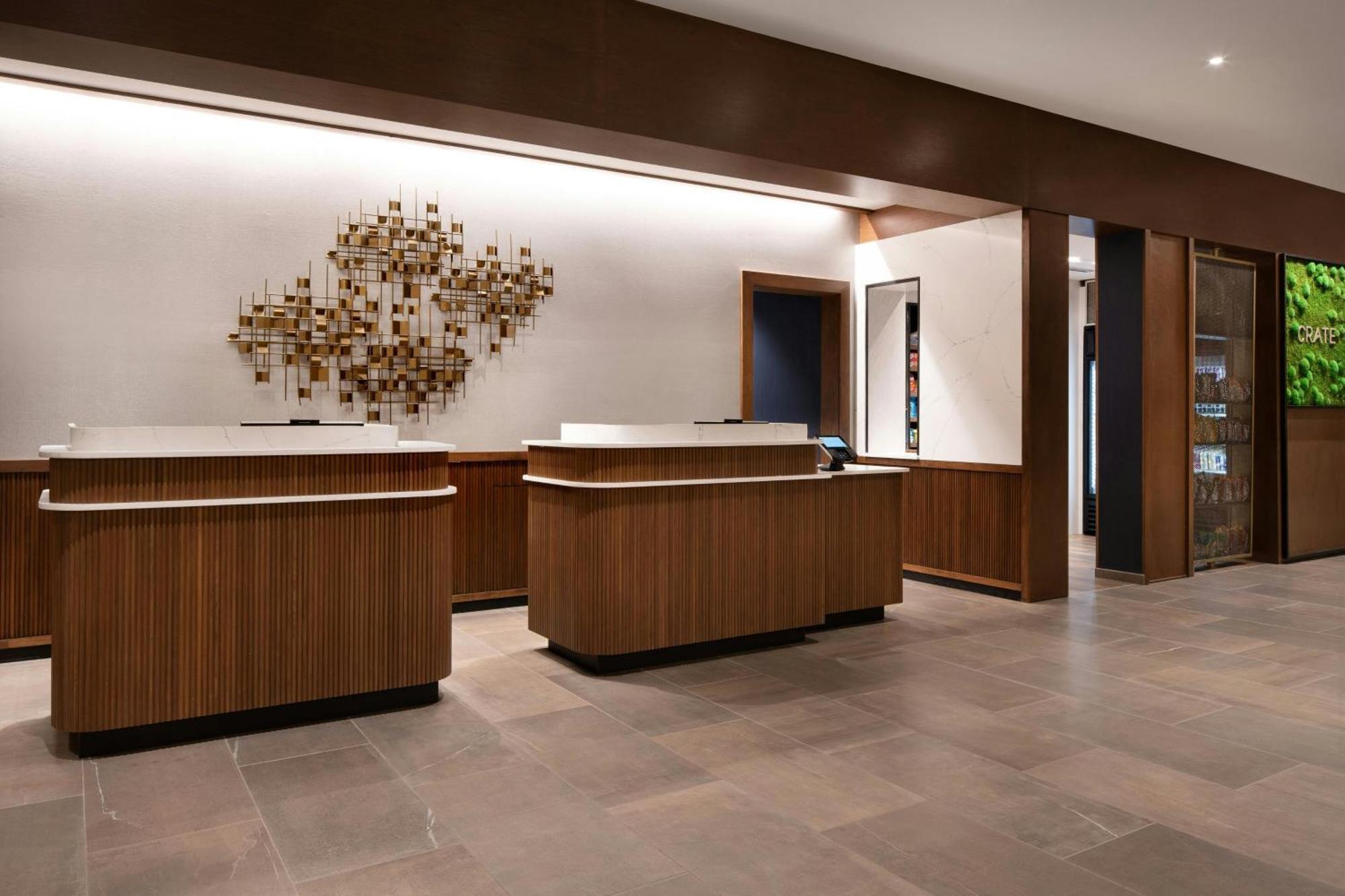 Courtyard By Marriott Fresno Clovis Hotel Buitenkant foto